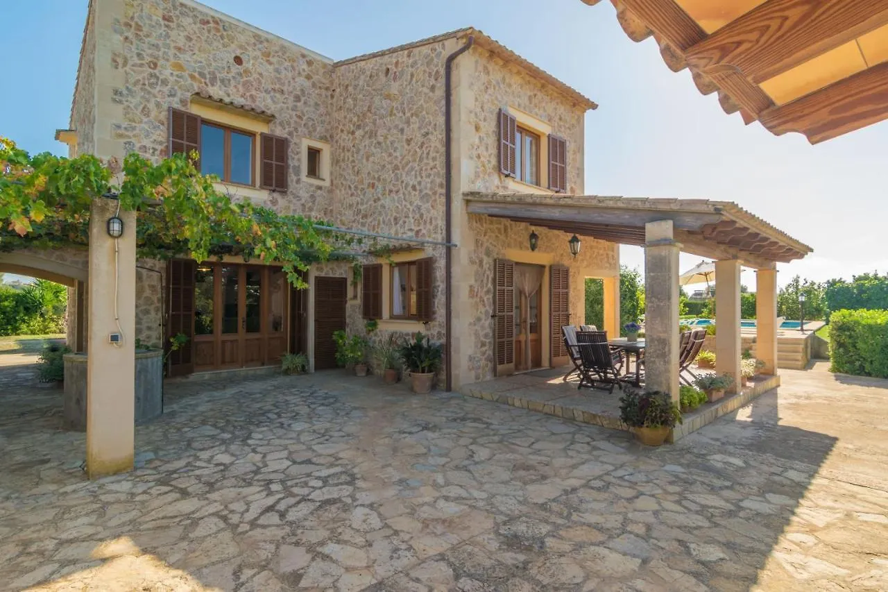 Can Tut Campanet Villa