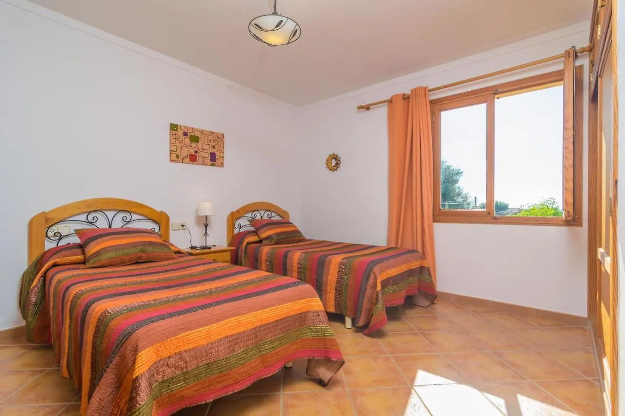 Can Tut Campanet 0*,  Spain